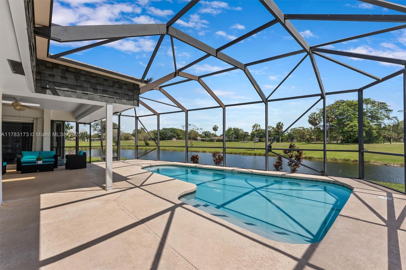 5721 Bayberry Ln, Tamarac, Florida image 1