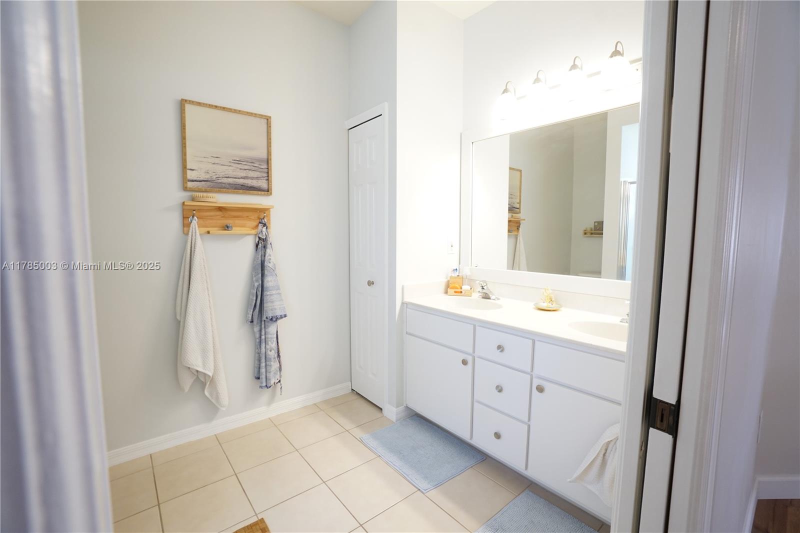 10740 Pearl Bay Cir, Estero, Florida image 18