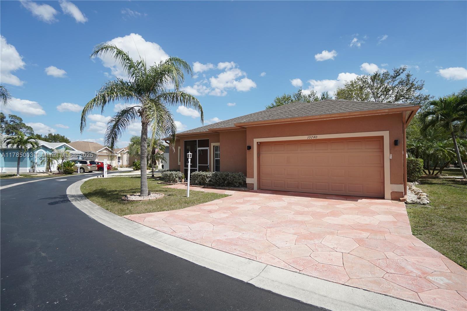 10740 Pearl Bay Cir, Estero, Florida image 2
