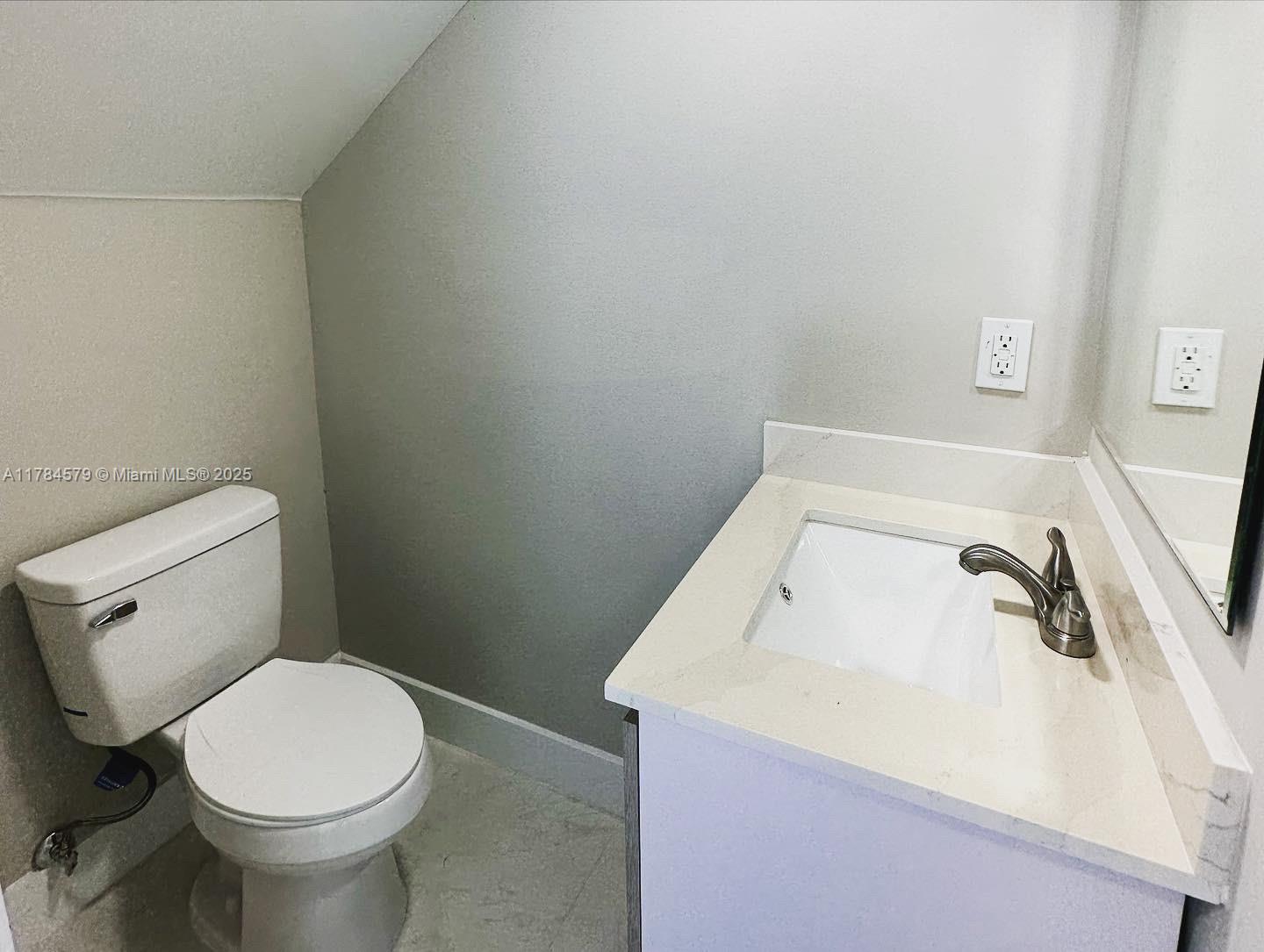 728 NW 2nd Ave, Fort Lauderdale, Florida image 5