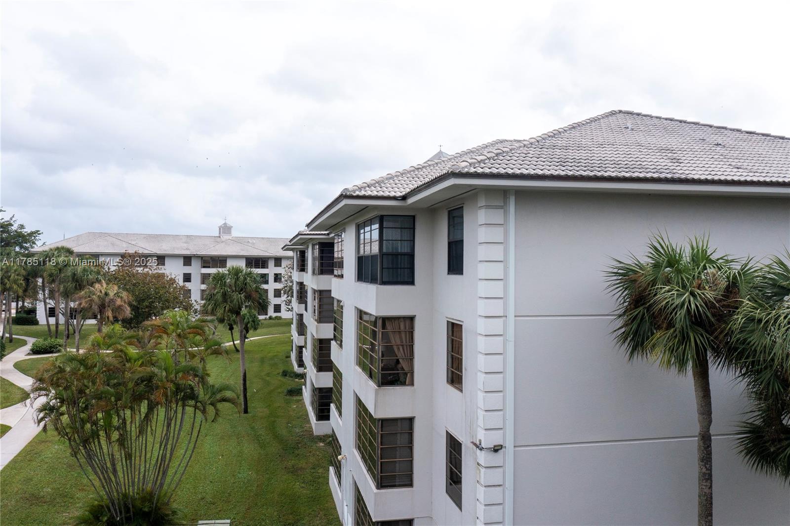 3635 Whitehall Dr #401, West Palm Beach, Florida image 41