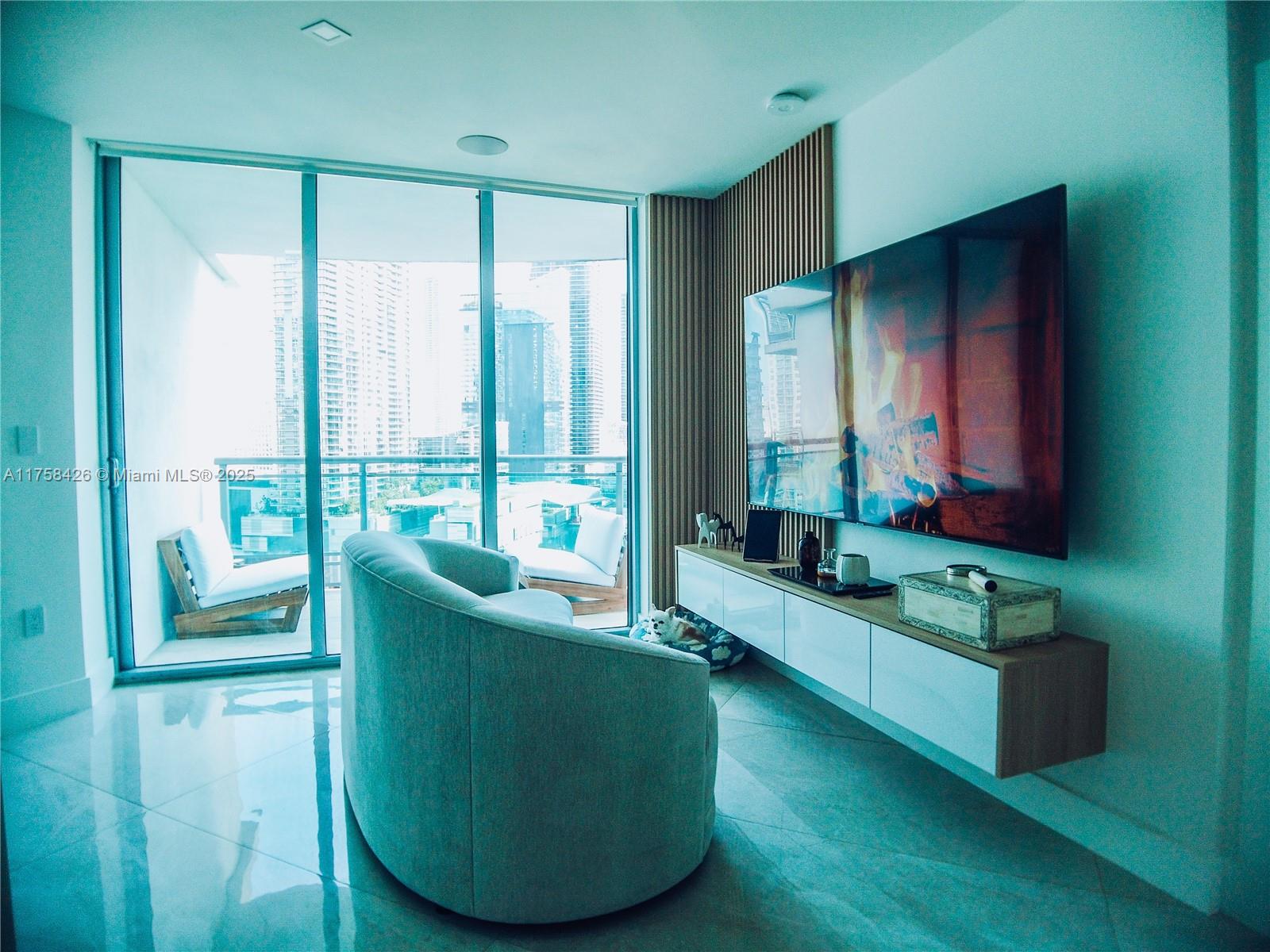 Property photo # 6