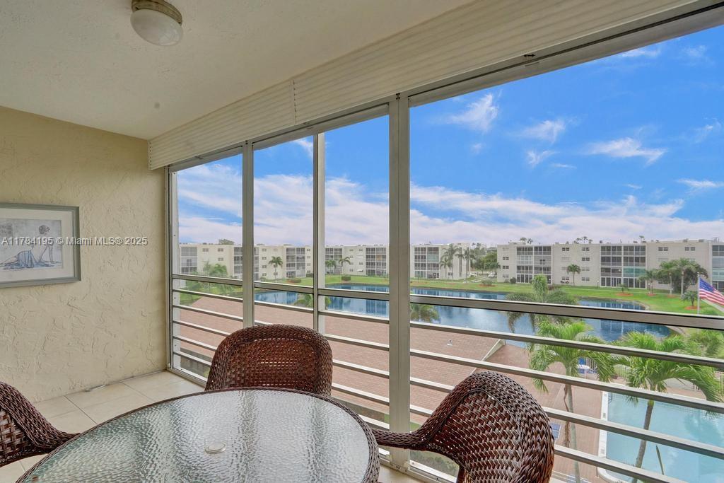 314 SE 10th St #403, Dania Beach, Florida image 22