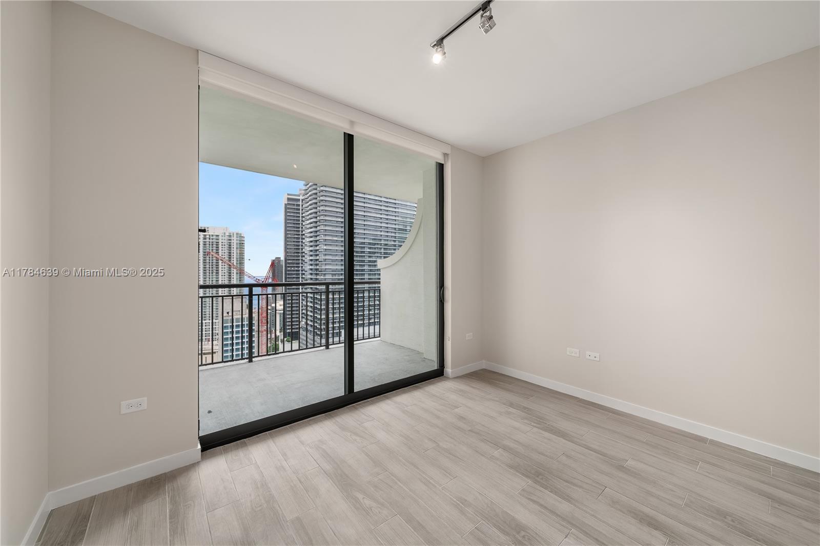 999 SW 1st Ave #3010, Miami FL 33130