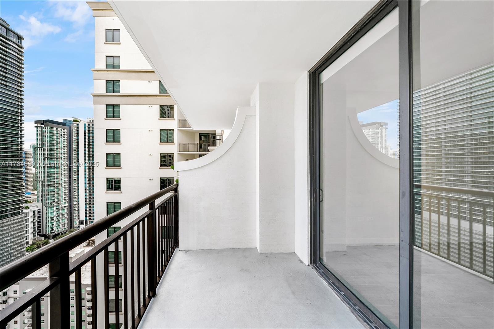 999 SW 1st Ave #3010, Miami FL 33130