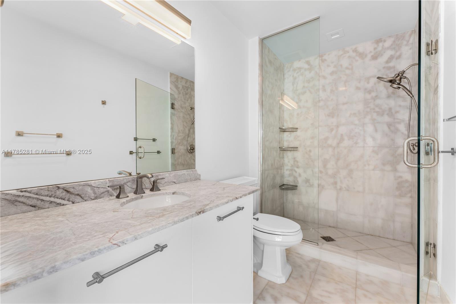 Listing Photo 11