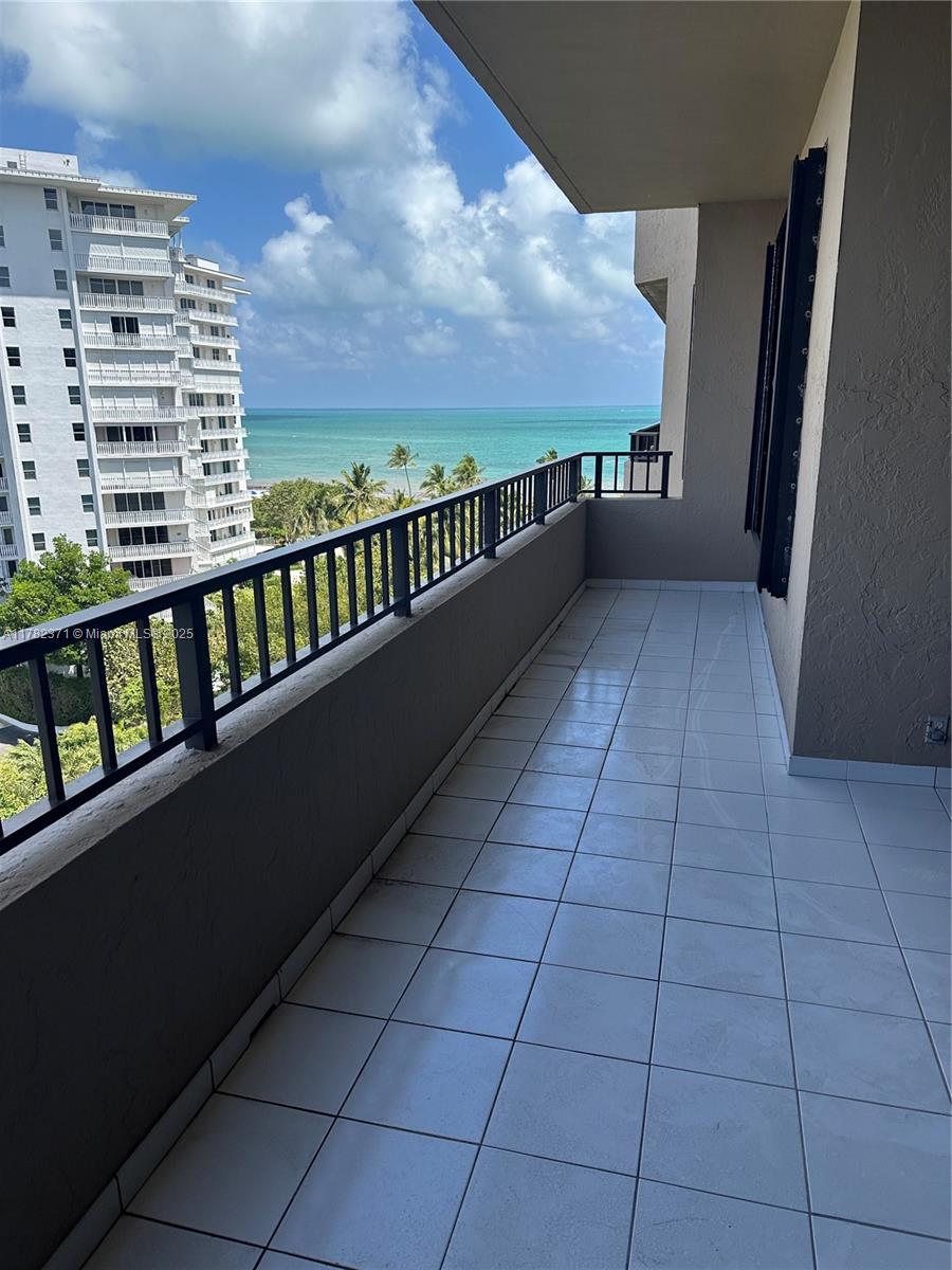 251 Crandon Blvd #831, Key Biscayne FL 33149