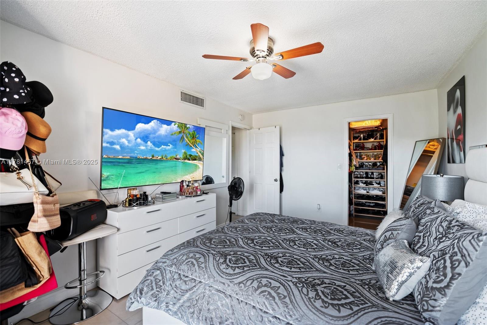 1300 W 53rd St #24, Hialeah, Florida image 18