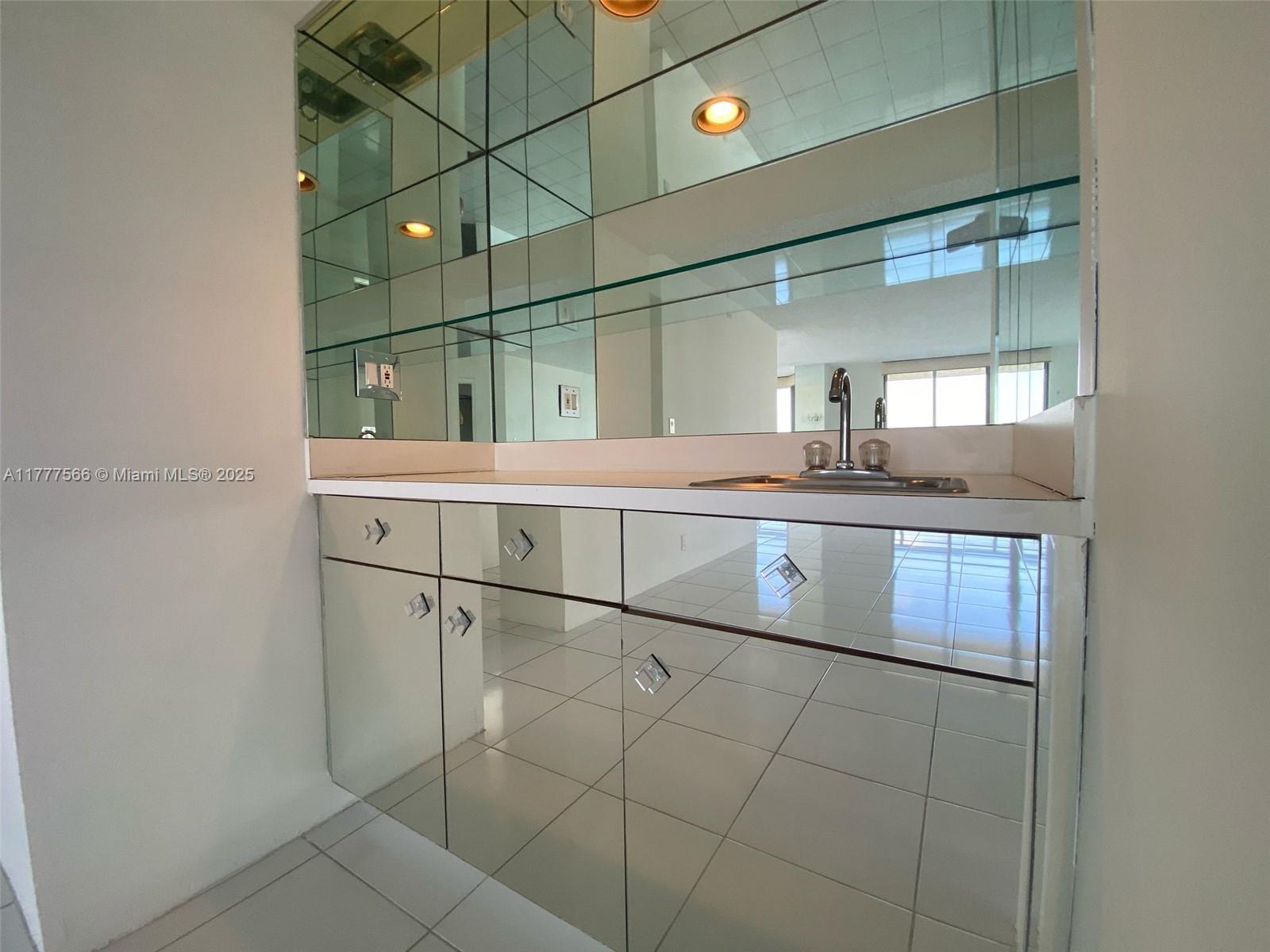 3530 Mystic Pointe Dr #1109, Aventura FL 33180