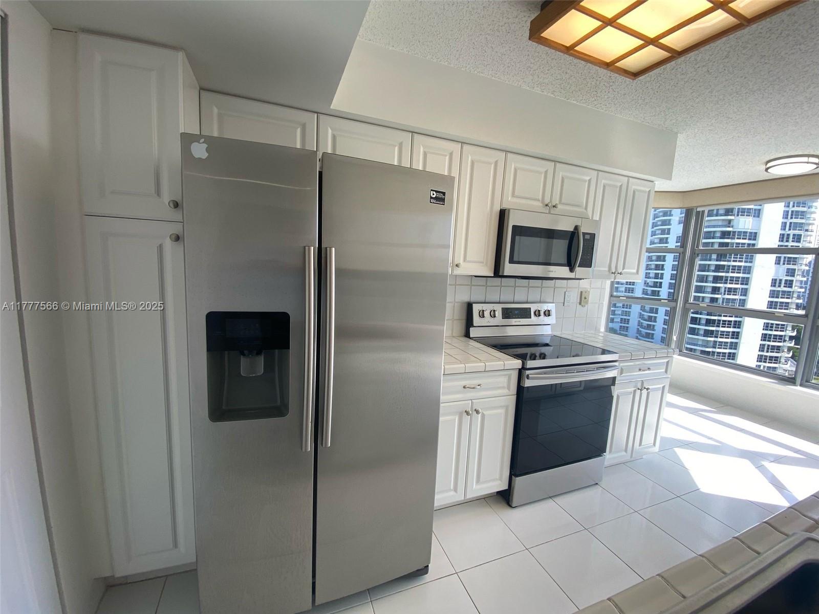 3530 Mystic Pointe Dr #1109, Aventura FL 33180