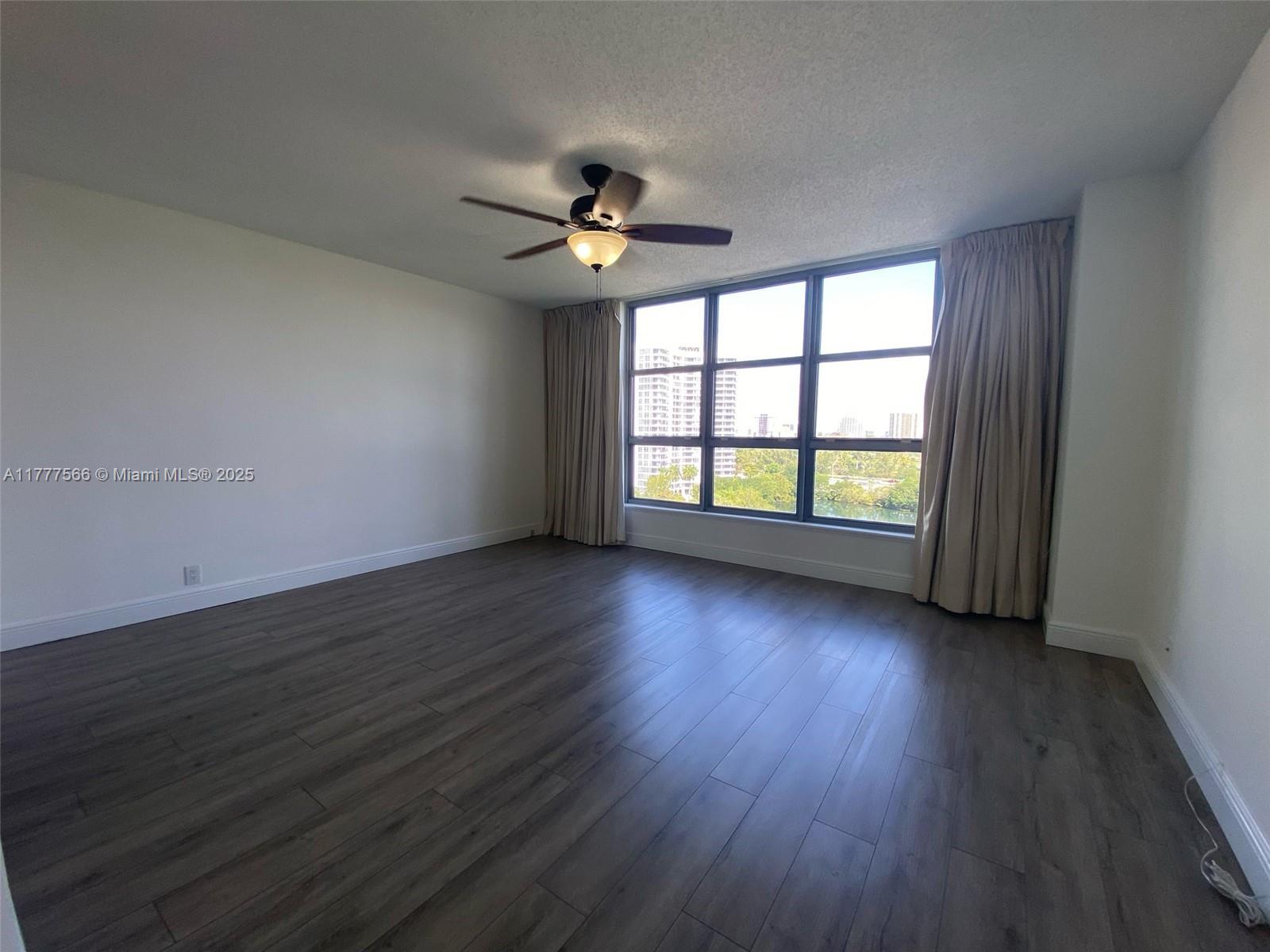 3530 Mystic Pointe Dr #1109, Aventura FL 33180