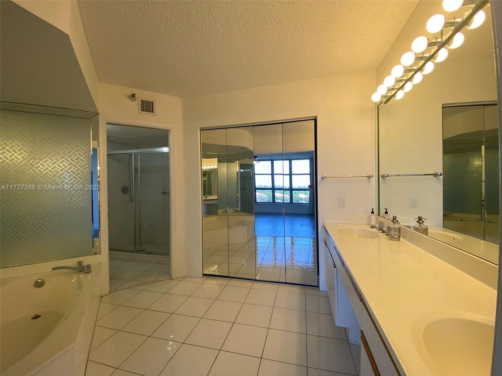 3530 Mystic Pointe Dr #1109, Aventura FL 33180