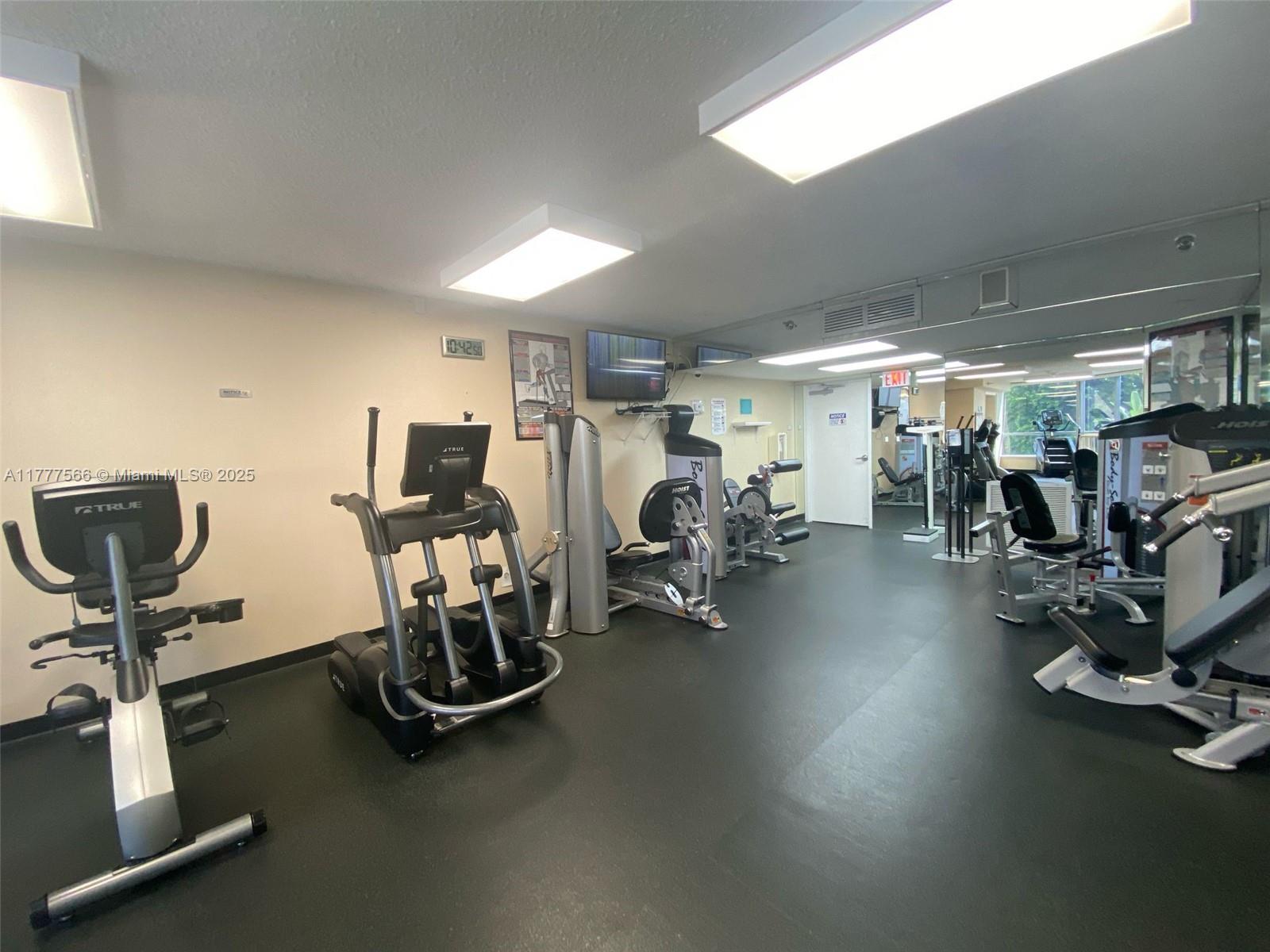 3530 Mystic Pointe Dr #1109, Aventura FL 33180