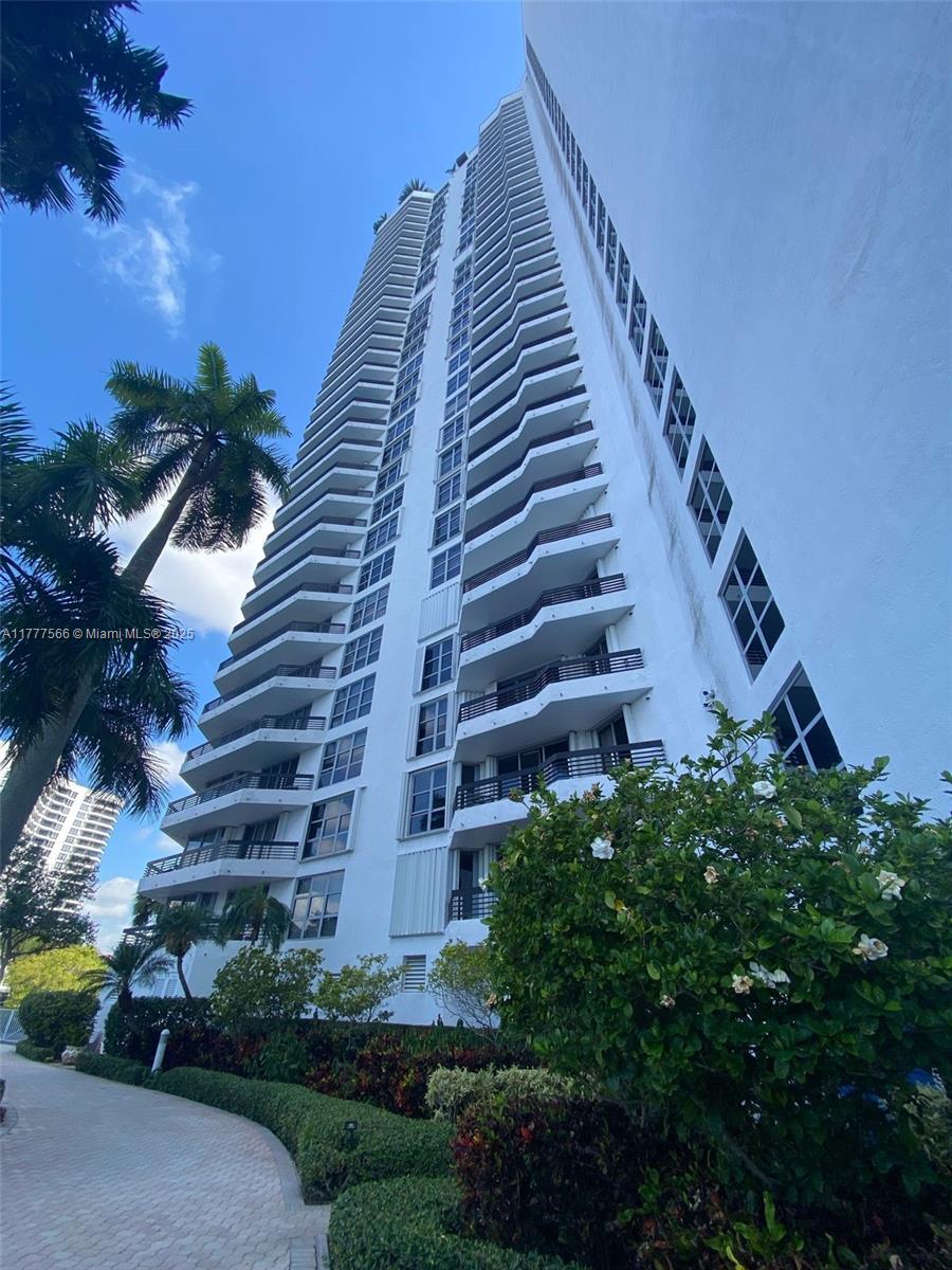 3530 Mystic Pointe Dr #1109, Aventura FL 33180