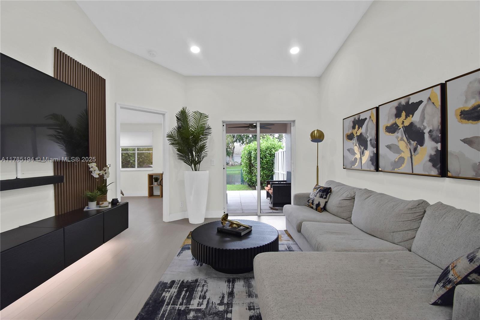 Property photo # 6