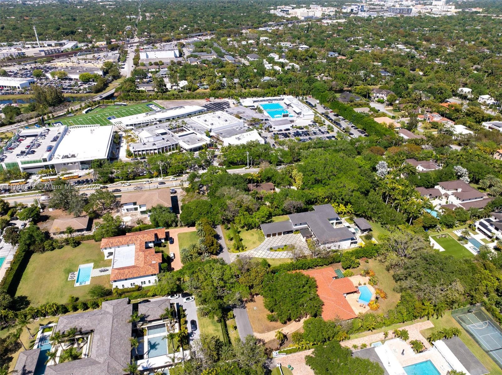 8825 SW 64th Ct, Pinecrest, Florida image 32