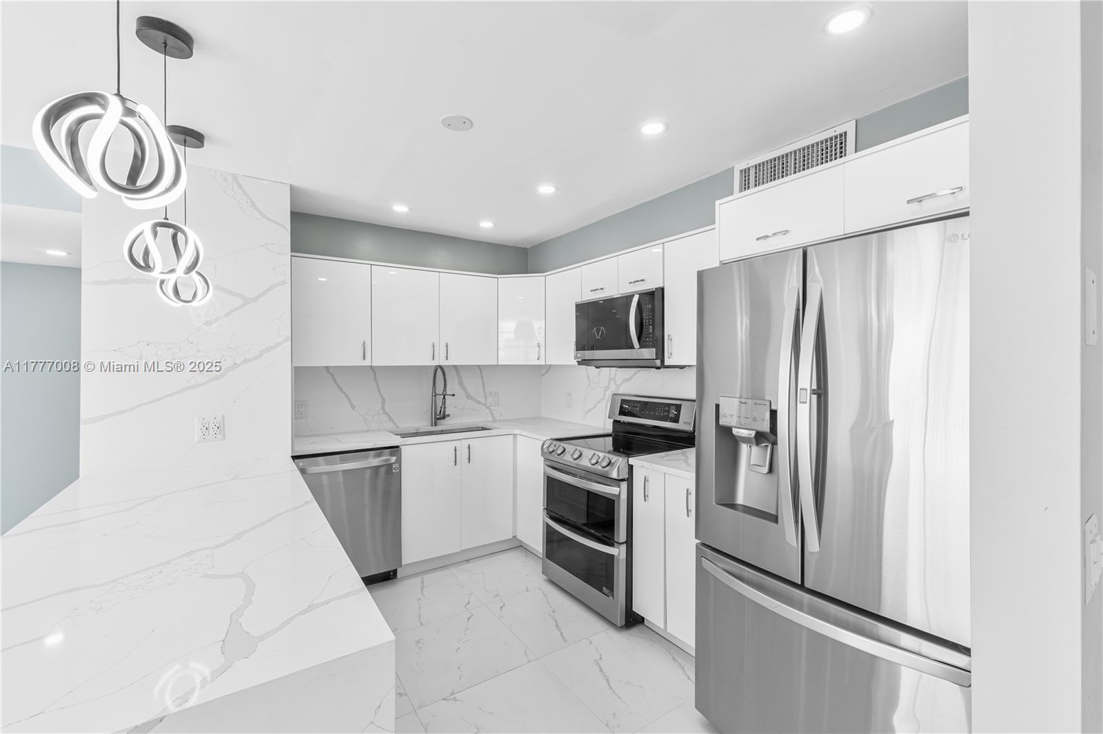 Property photo # 6