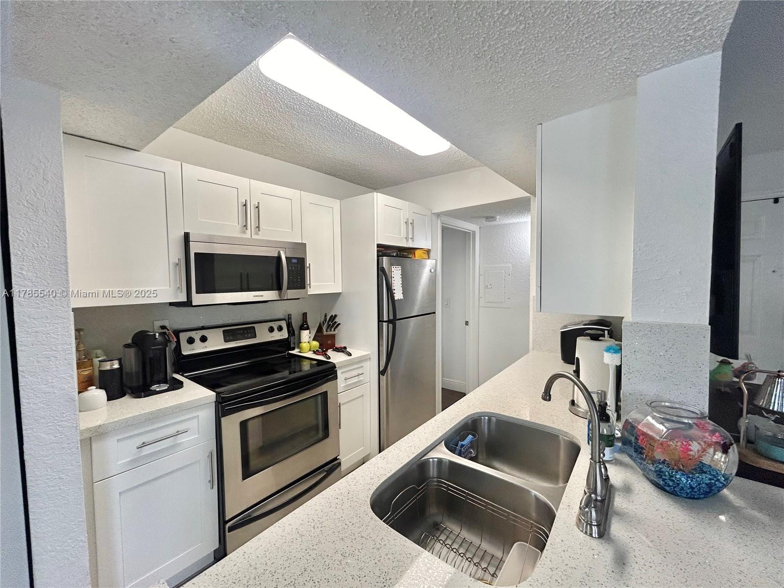 Property photo # 6