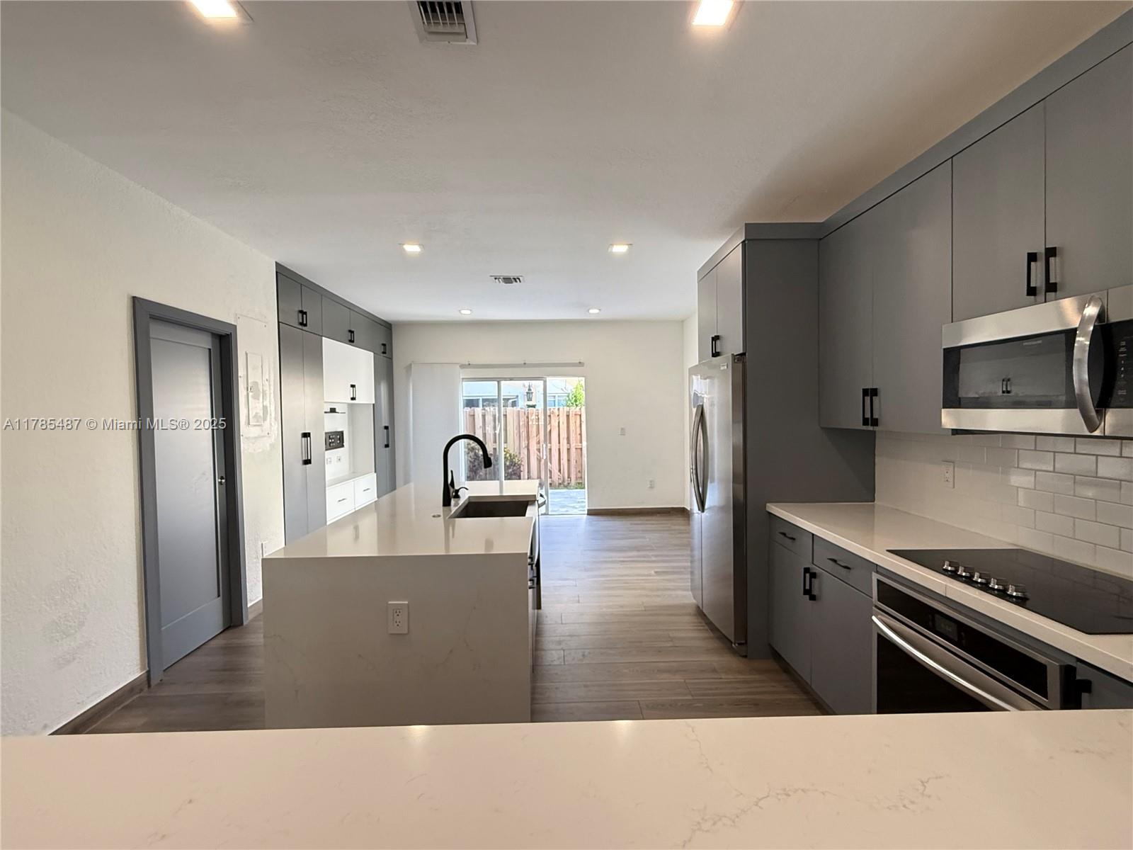 Property photo # 8