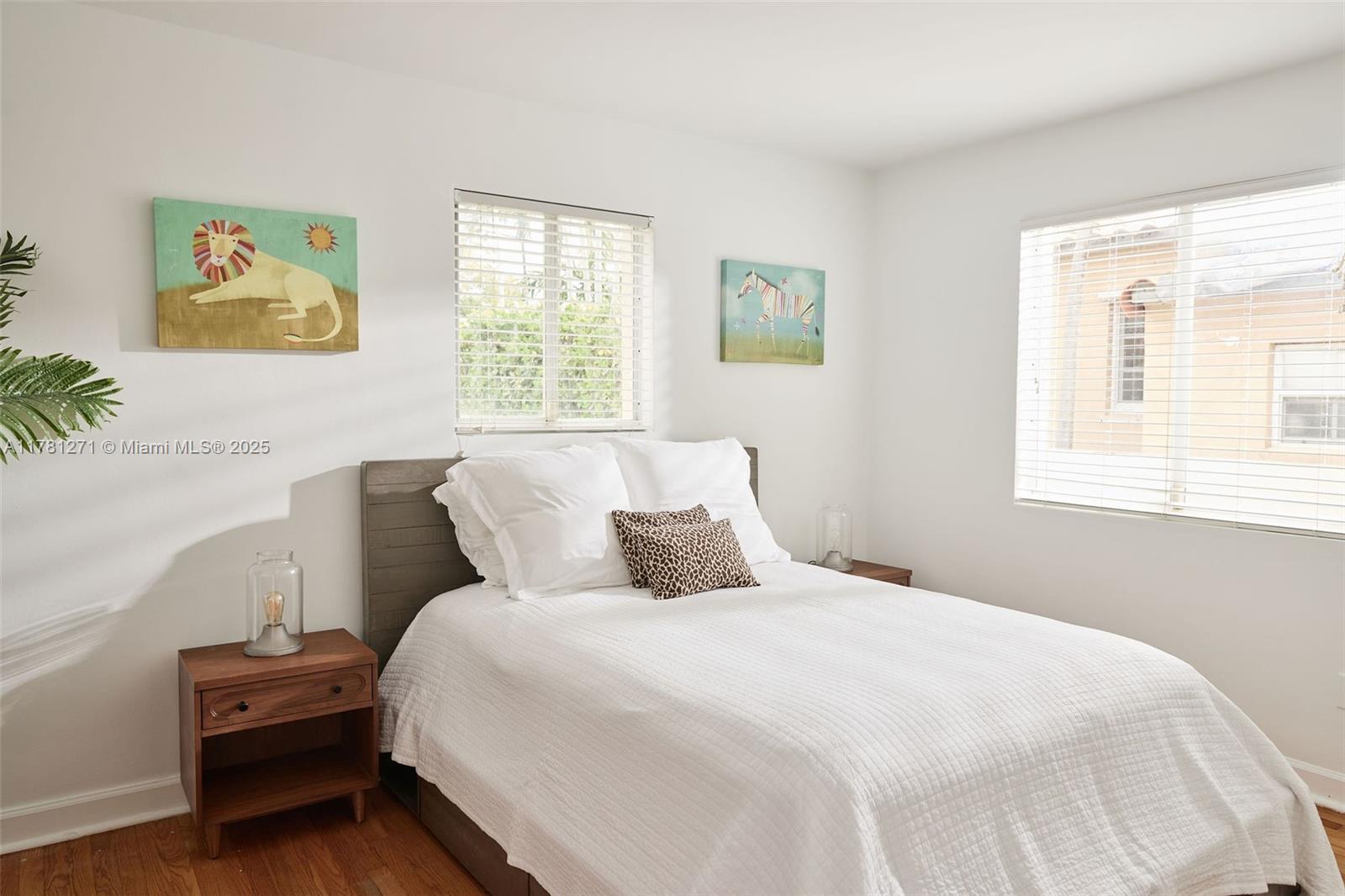 4951 Cherokee Ave, Miami Beach, Florida image 20