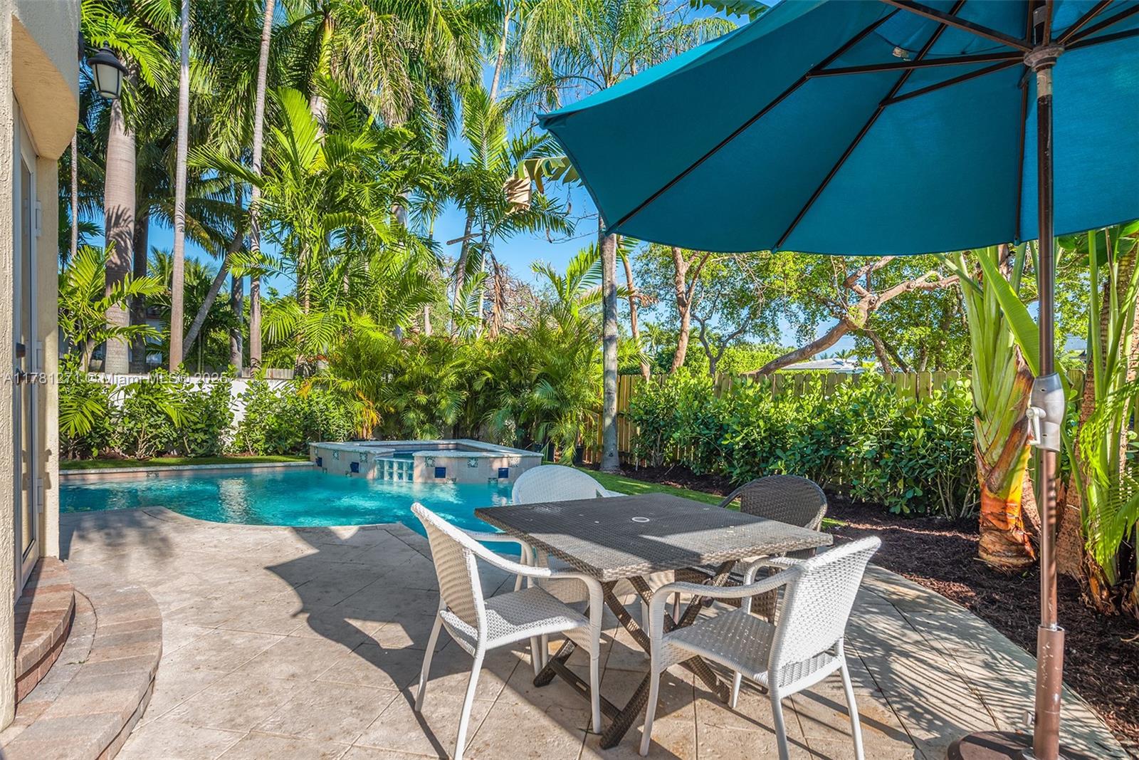 4951 Cherokee Ave, Miami Beach, Florida image 30