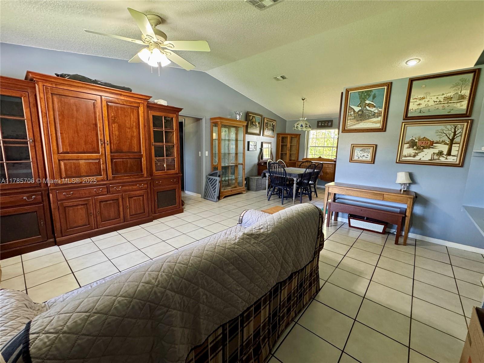 5010 SW 201st Ter, Southwest Ranches, Florida image 10