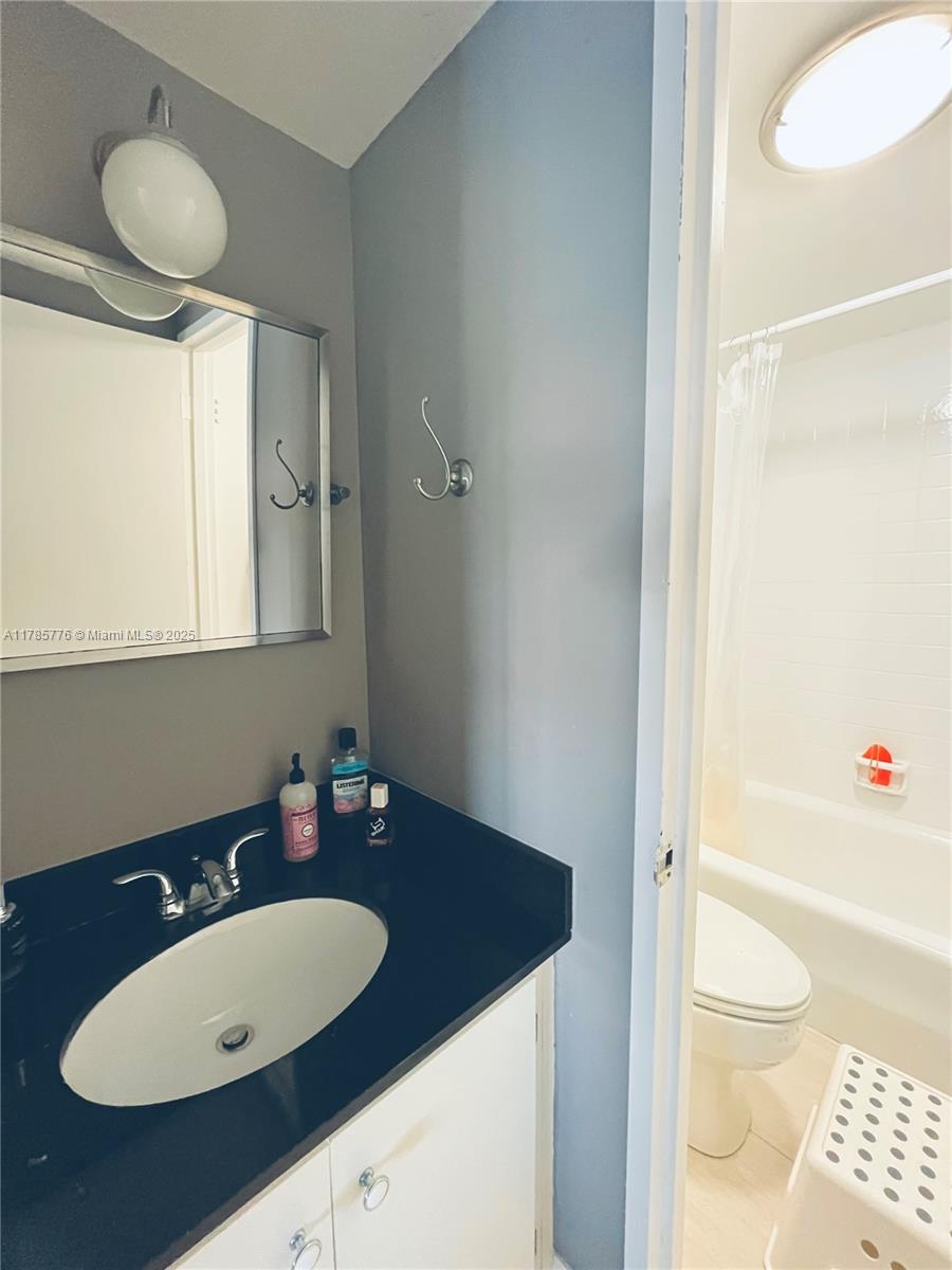 Listing Photo 15