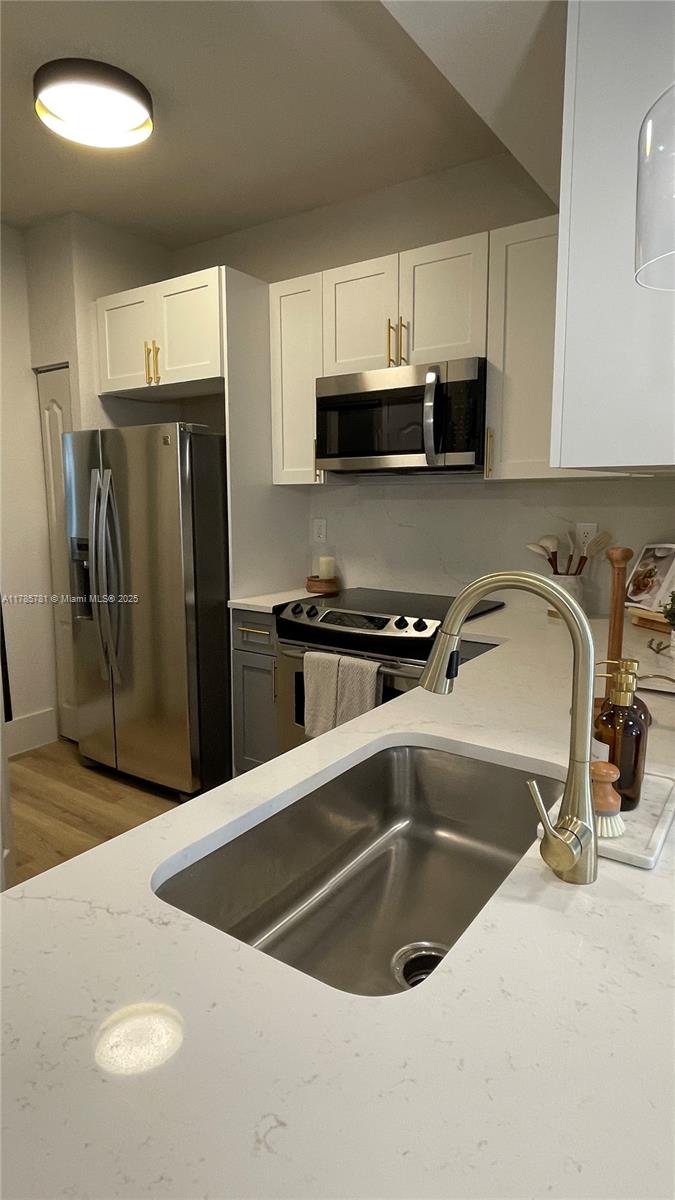 6001 SW 70th St #413, South Miami, Florida image 5