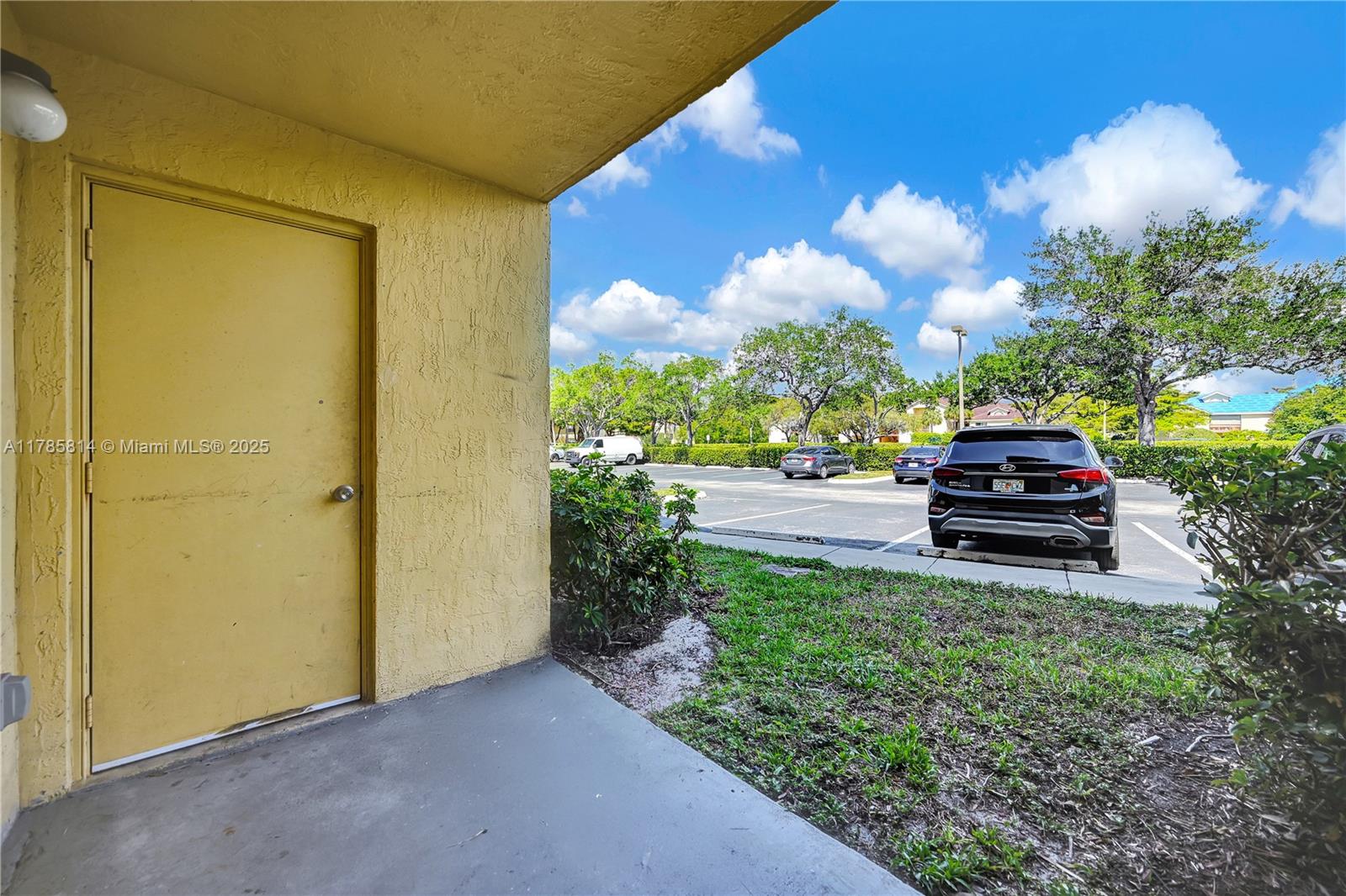 7640 Westwood Dr #404, Tamarac, Florida image 31