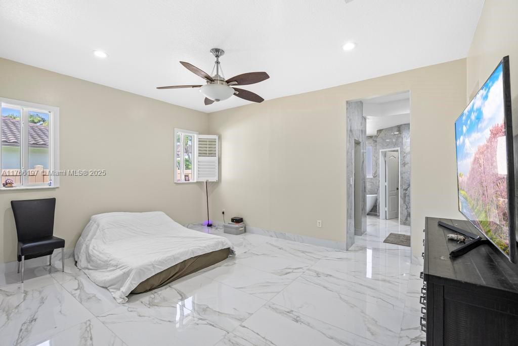 9201 SW 170th Ln, Palmetto Bay, Florida image 23