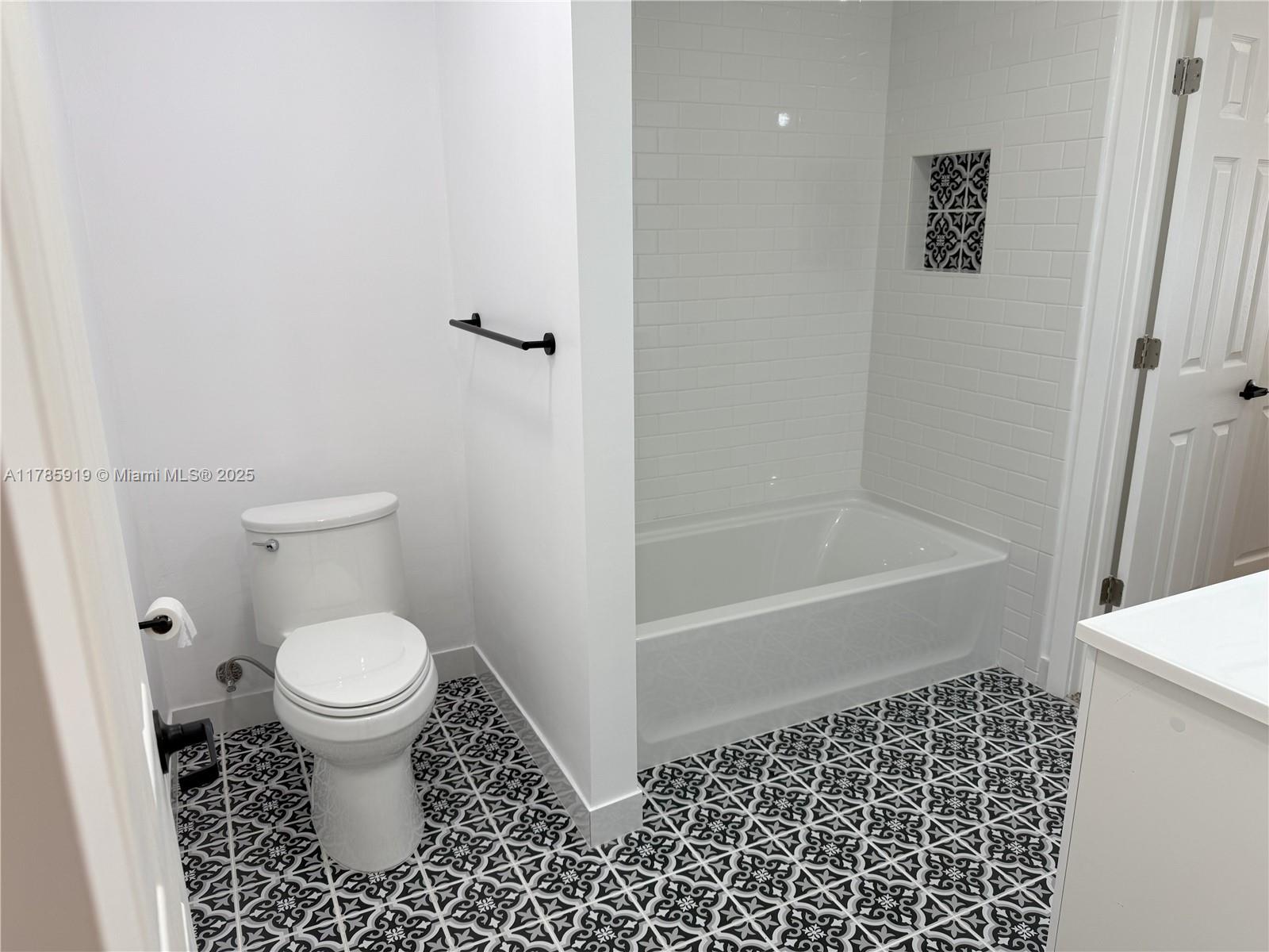 16528 Bridge End Rd, Miami Lakes, Florida image 15