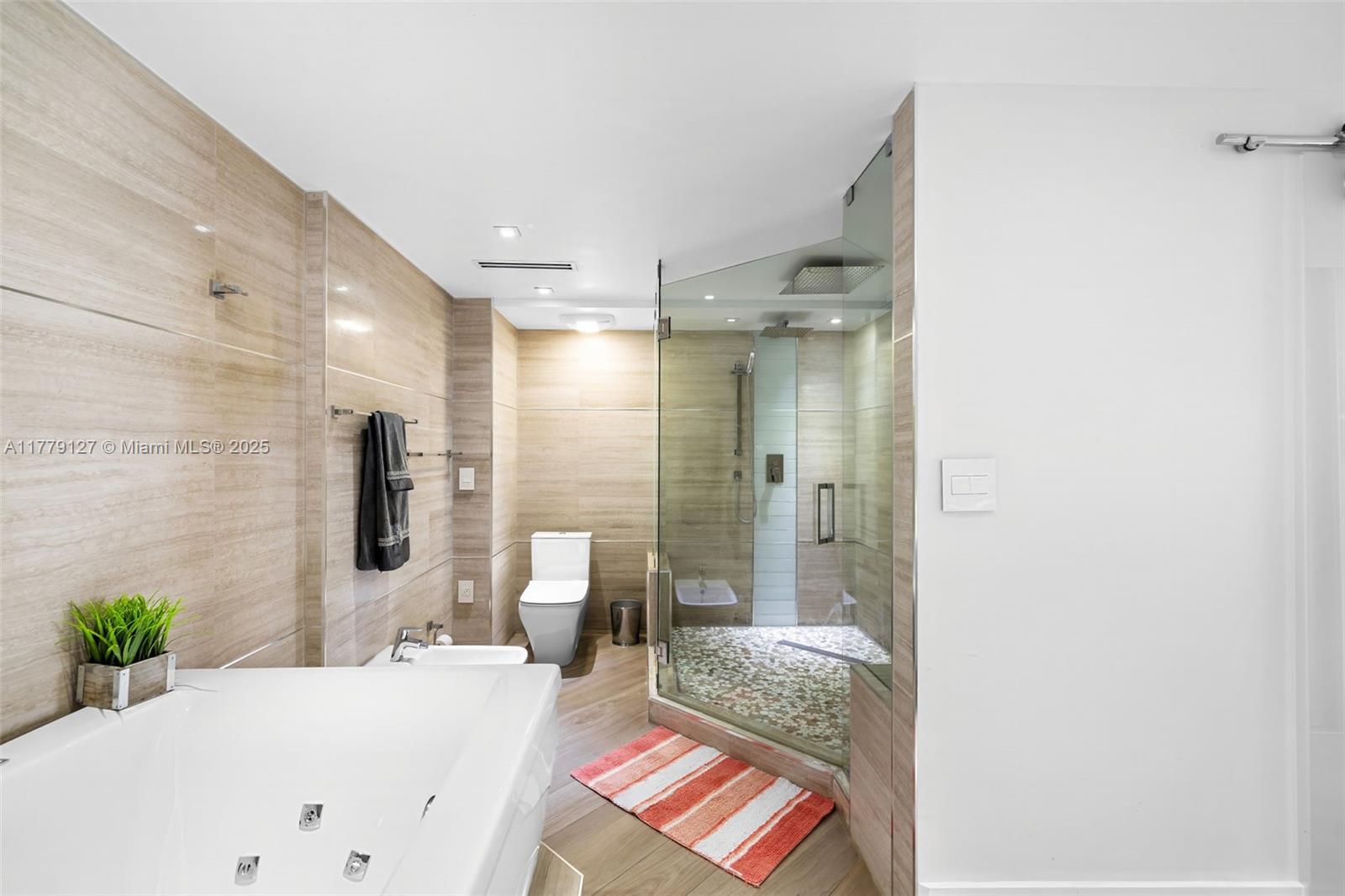 6061 Collins Ave #8F, Miami Beach, Florida image 12