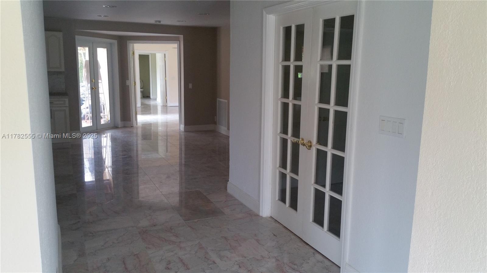 5617 NW 79th Way, Parkland, Florida image 4