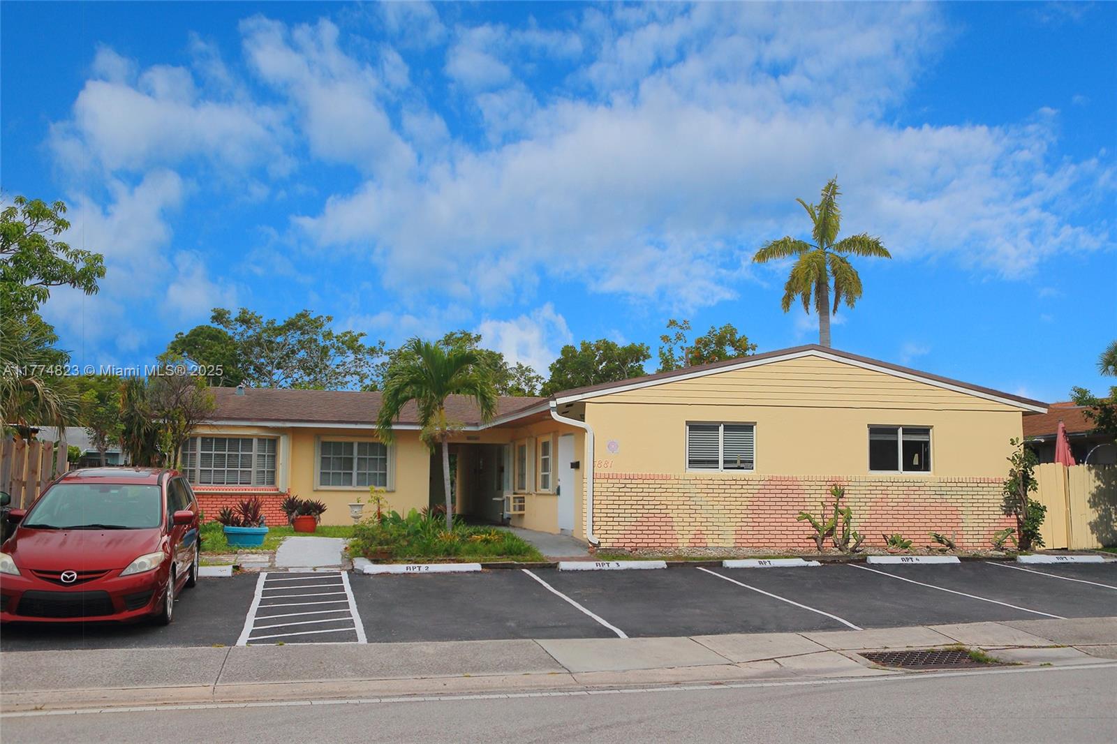 5881 NE 18th Ave, Fort Lauderdale, Florida image 1