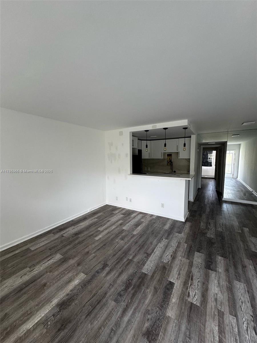 listing main picture