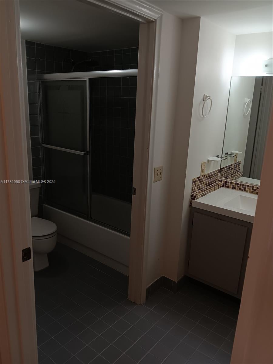 Listing Photo 28