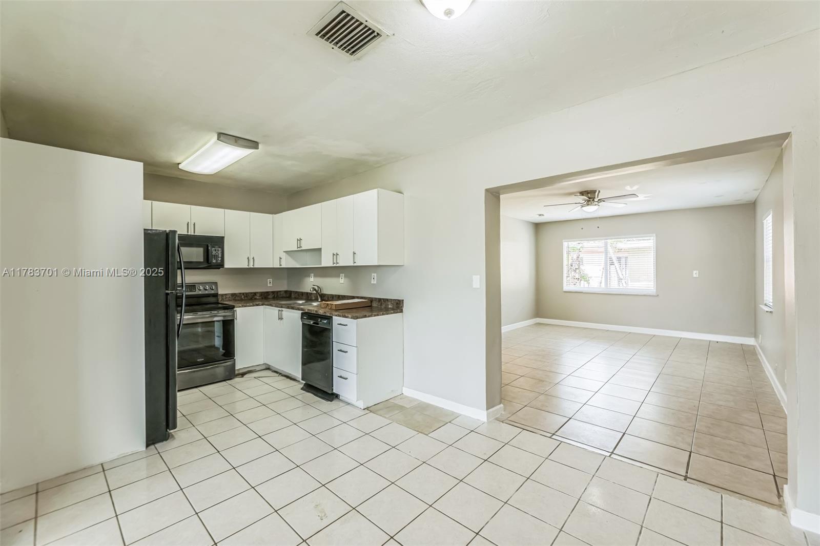 1541 SW 63rd Ter, North Lauderdale, Florida image 2