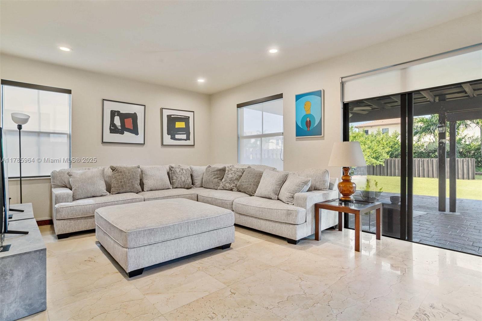 10075 NW 86th Ter, Doral, Florida image 17