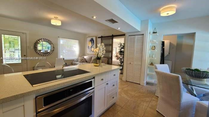 827 NE 140th St, North Miami, Florida image 5