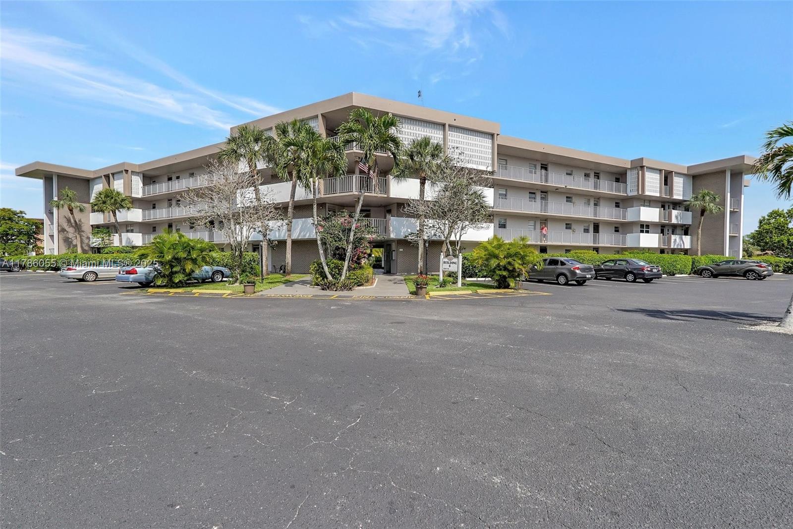 2800 NW 47th Ter #404B, Lauderdale Lakes, Florida image 1