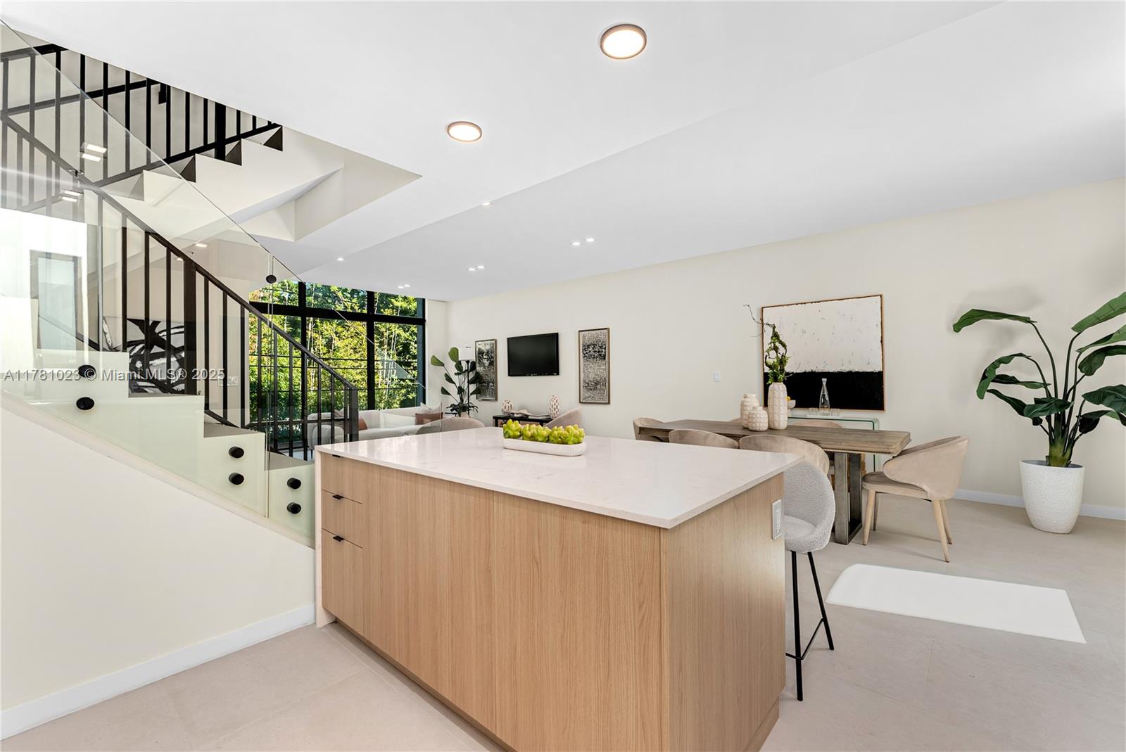 Listing Photo 18
