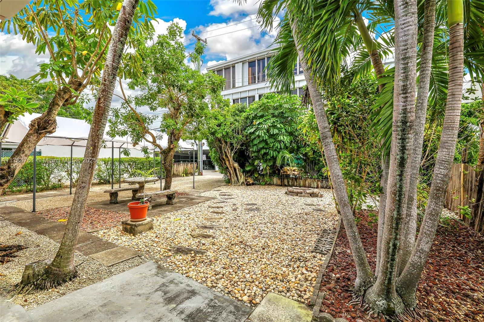 736 NE 126th St, North Miami, Florida image 5