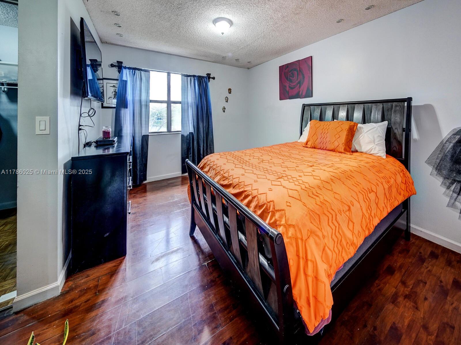 230 NW 106th Ter, Pembroke Pines, Florida image 24