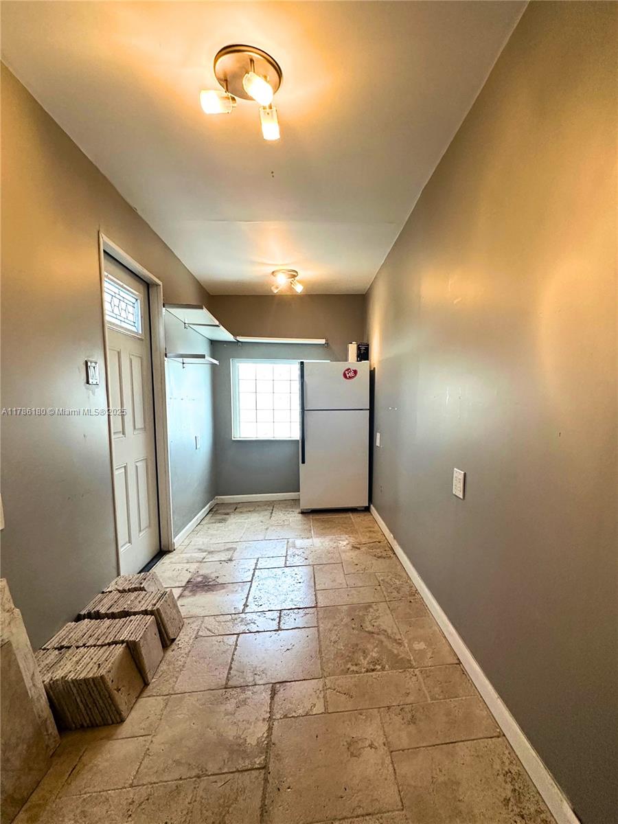 Listing Photo 16