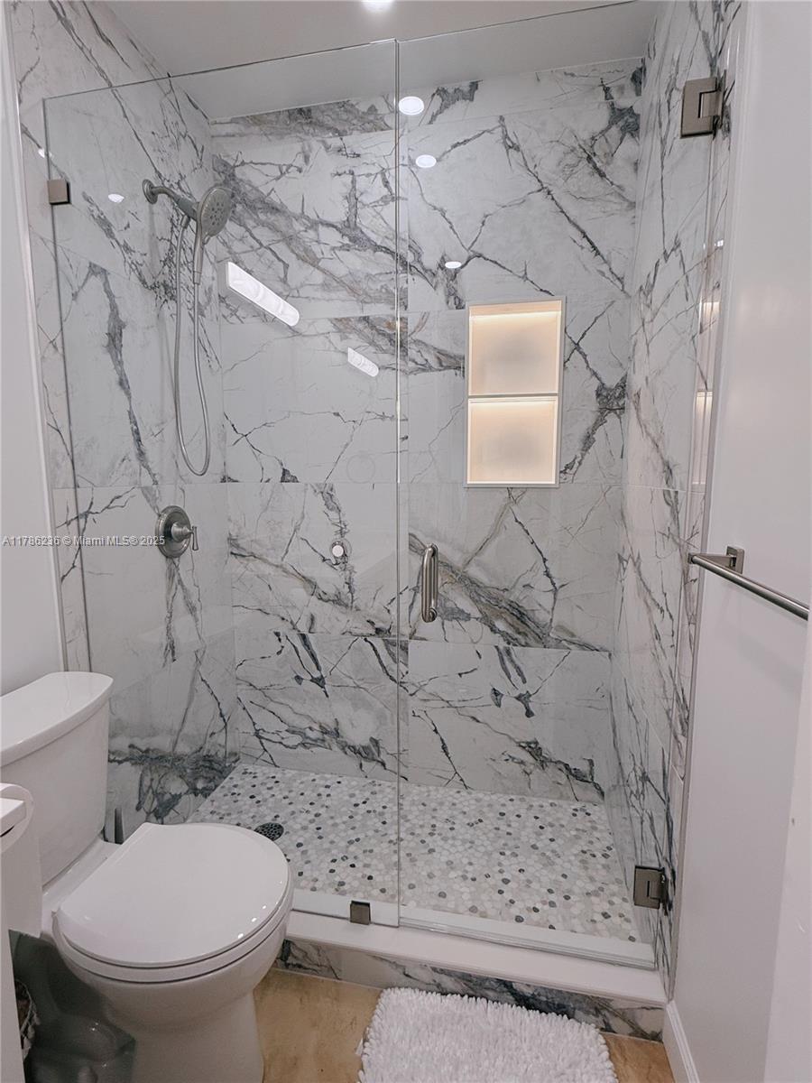 Listing Photo 17