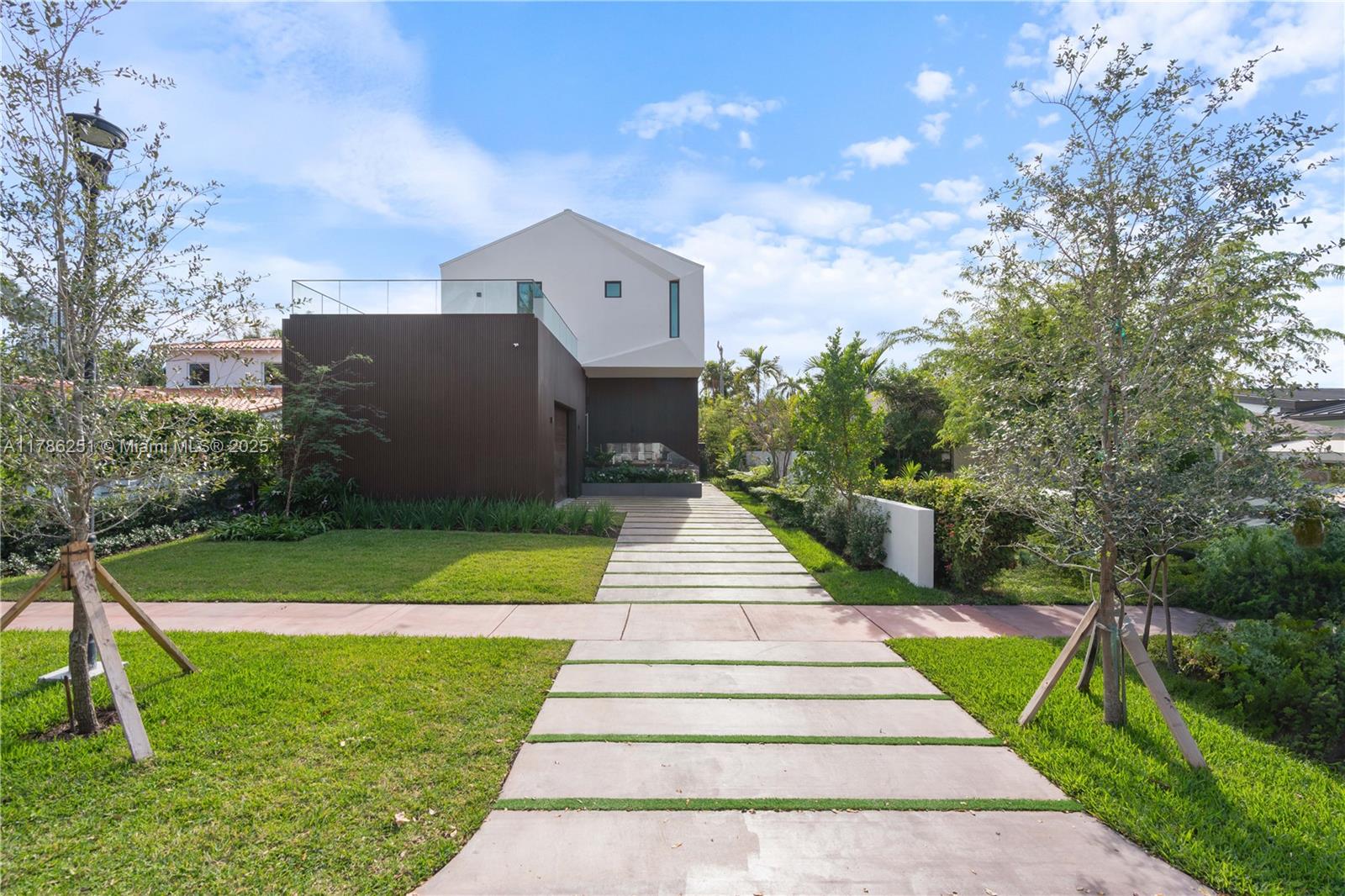536 W 51st St, Miami Beach, Florida image 1