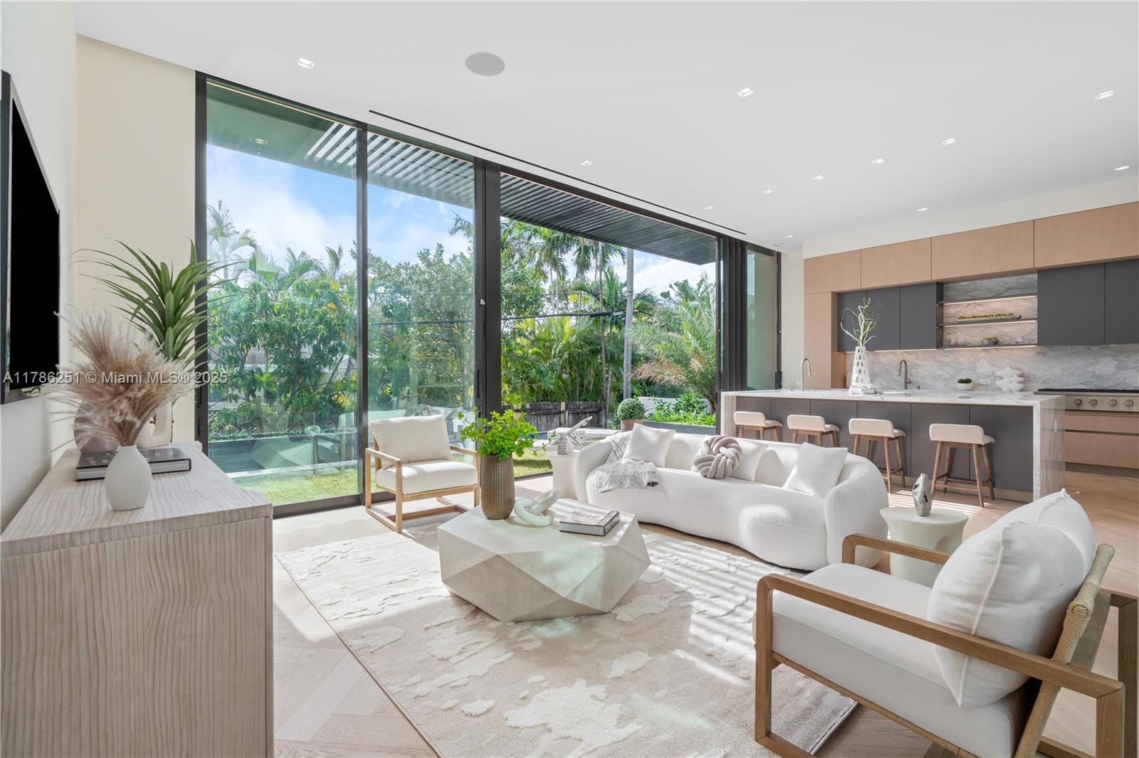 536 W 51st St, Miami Beach, Florida image 6