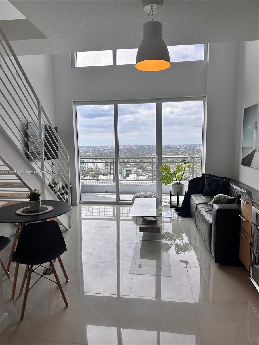 60 SW 13th St #2807, Miami FL 33130