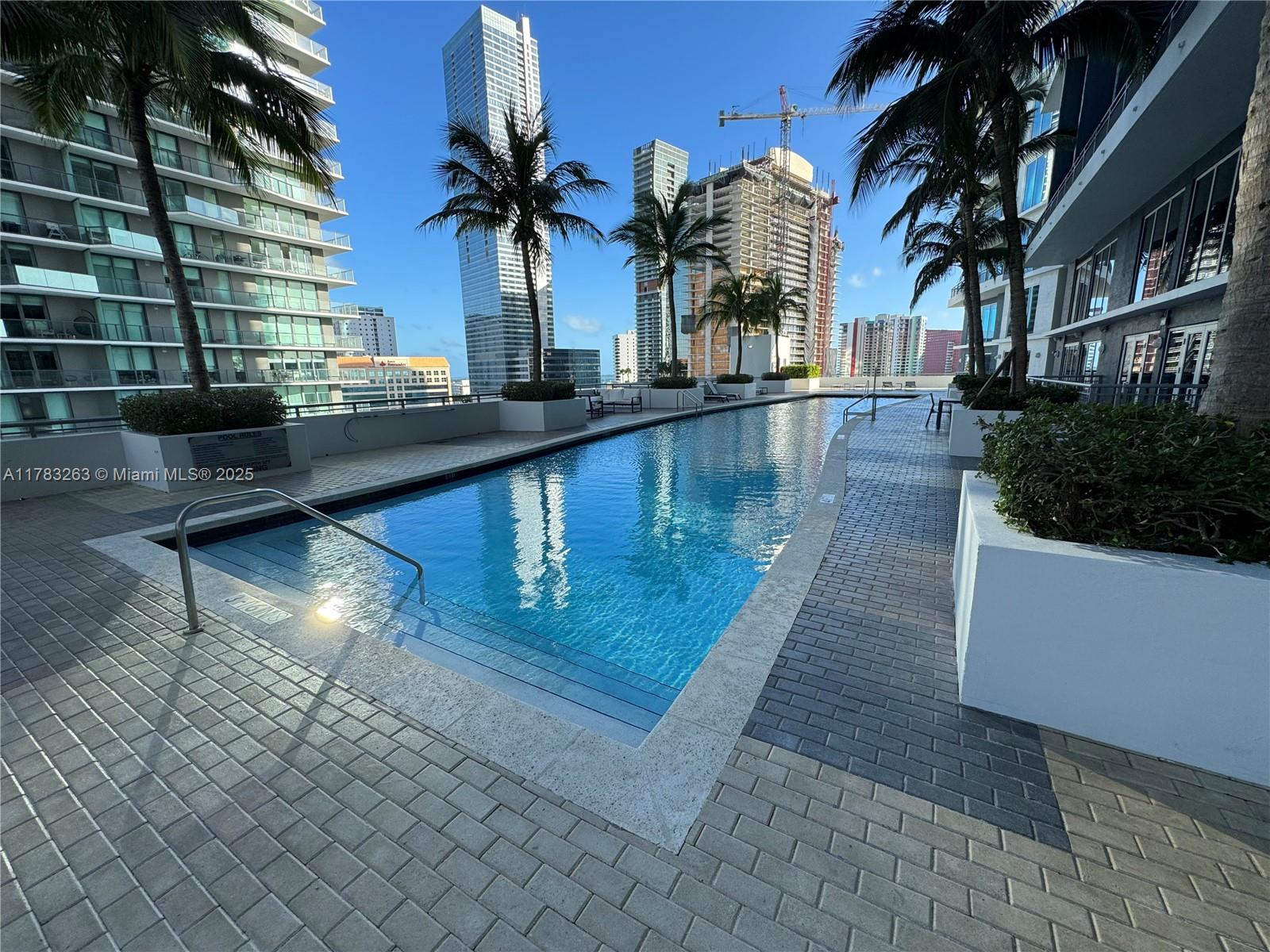 60 SW 13th St #2807, Miami FL 33130