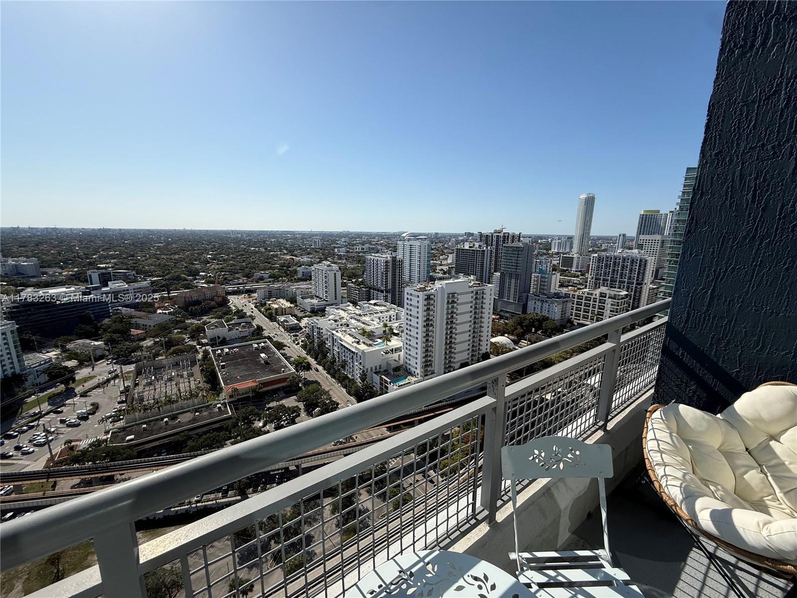 60 SW 13th St #2807, Miami FL 33130